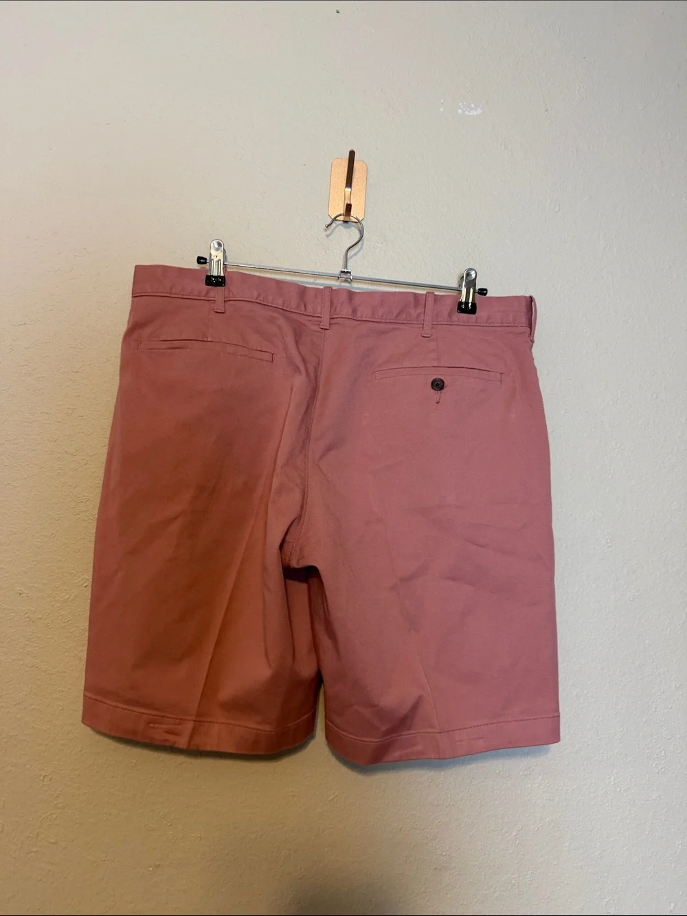 J. Crew 9” Flex Chino Shorts Feathered Rose 99% Cotton Normcore Preppy Size 36